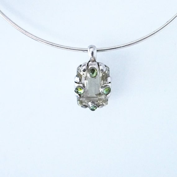 925 Silver sterling ,peridot gemstones