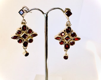 925 silver earrings and garnet