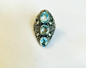 Ring in silver 925 and blue topaz