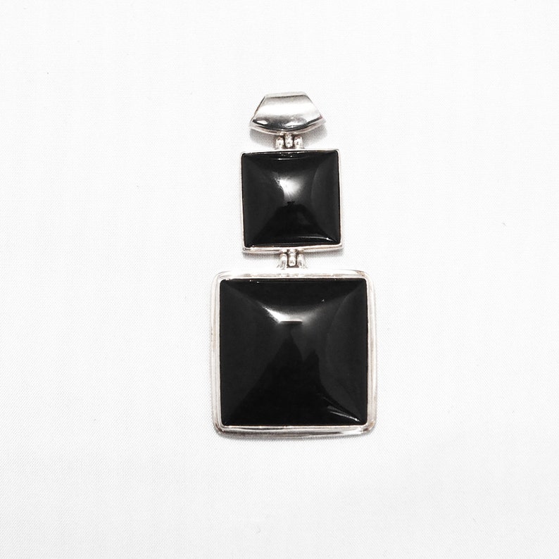 Silver pendant and Onyx stone