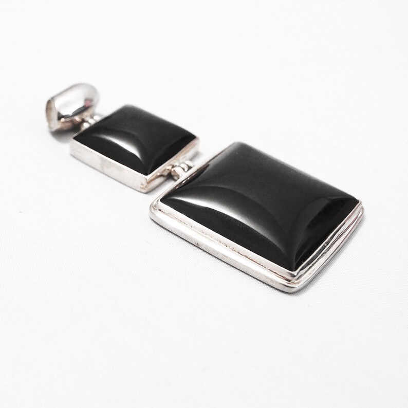 Silver pendant and Onyx stone