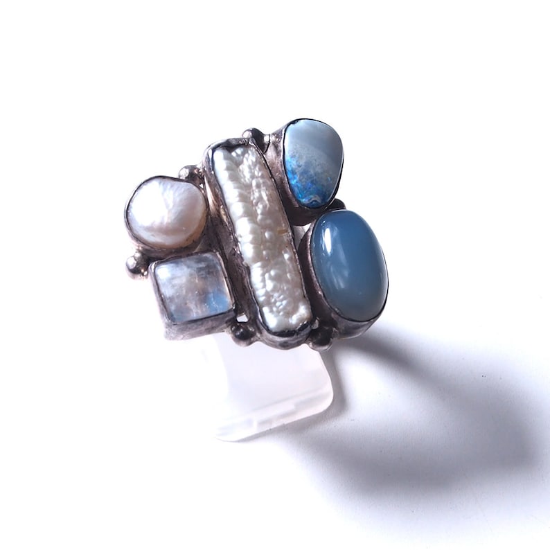 Silver mother-of-pearl ring and moonstone image 1