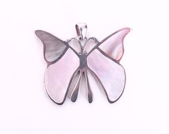 Butterfly Silver pendant and pearl stone