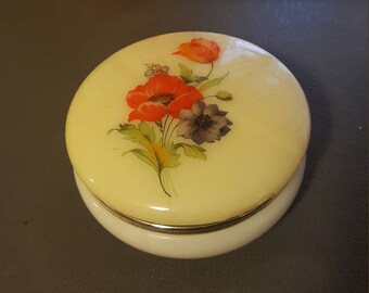 Vintage vanity powder/trinket holder.