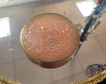 Vintage floral blush compact with mirror.