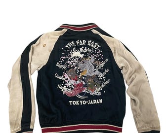Vändbar vintage Sukajan Rayon-broderi Gaijin Sakura souvenirjacka Japan Militär Bomberjacka för andra världskriget