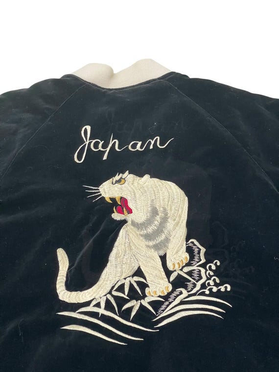 Reversible Vintage Sukajan Velvet Sateen Embroidery White Tigers