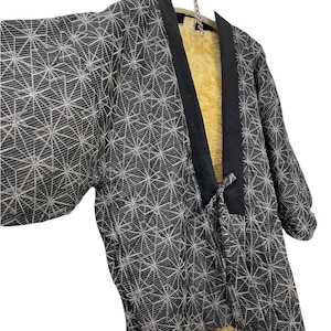 Made in Japan Vintage Hanten Jacket Sherpan Quilted Lining Full Tapestry Geometric Pattern Drawstring Kimono Robe Warm Jacket