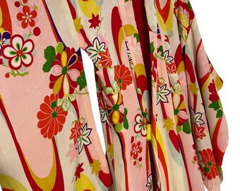 Vintage Showa Silk Kimono Full Florals Yuzen Handpainted Pattern Kimono Robe Light Jacket Sashiko Stitch Handmade