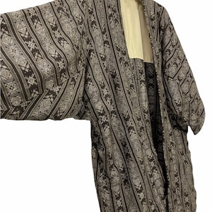 Hecho en Japón Vintage Hanten chaqueta de seda ligero acolchado Kasuri Ikat patrón completo hecho a mano kimono bata cálida chaqueta de invierno