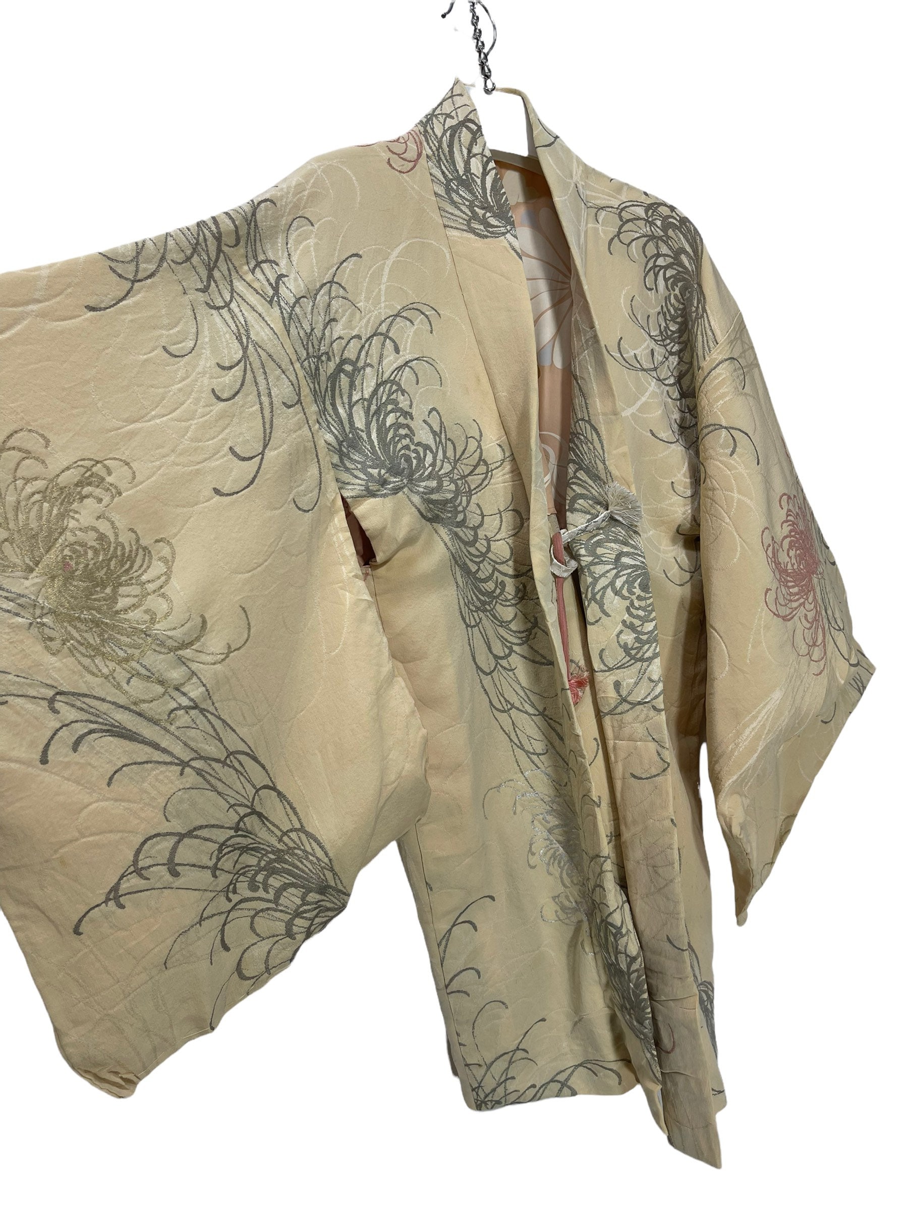 Made in Japan Vintage Haori Kimono Cream Silk Crepe Brocade Kimono Robe Light Jacket Sashiko Stitch Handmade