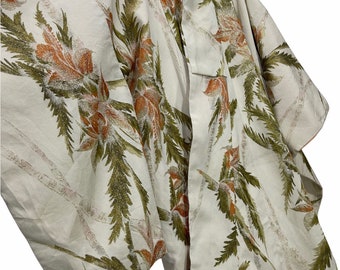 Tillverkad i Japan Vintage Creme Kimono Helbrokadbroderi Lövblommor Japanskt Mönster Kimono Morgonrock Kavaj Sashikosöm Handgjord