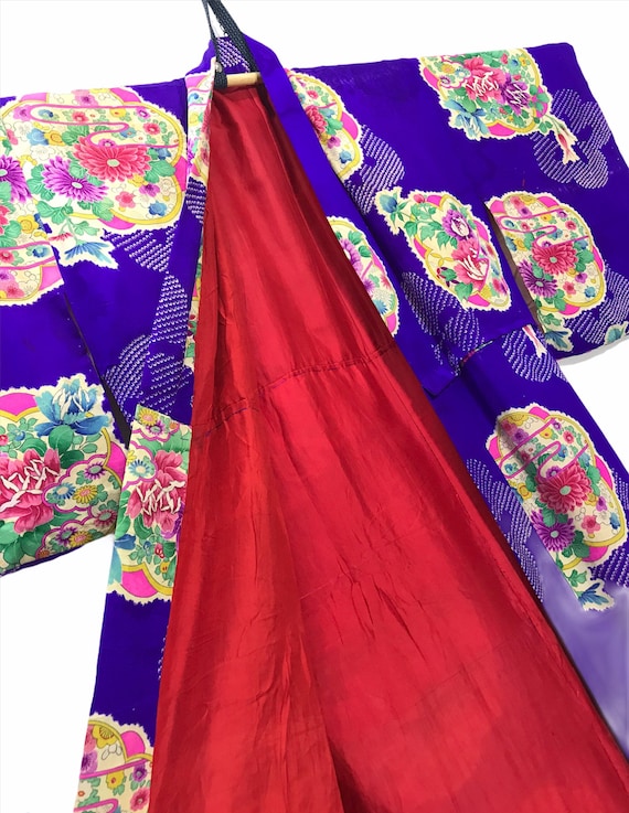 Made in Japan Vintage Kimono Thin Silk Florals Ki… - image 1