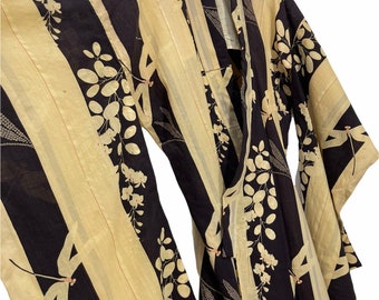 Made in Japan Vintage Old Showa Taisyo Thin Wool Kimono Florals Pattern Kimono Robe Light Jacket Sashiko Stitch Handmade
