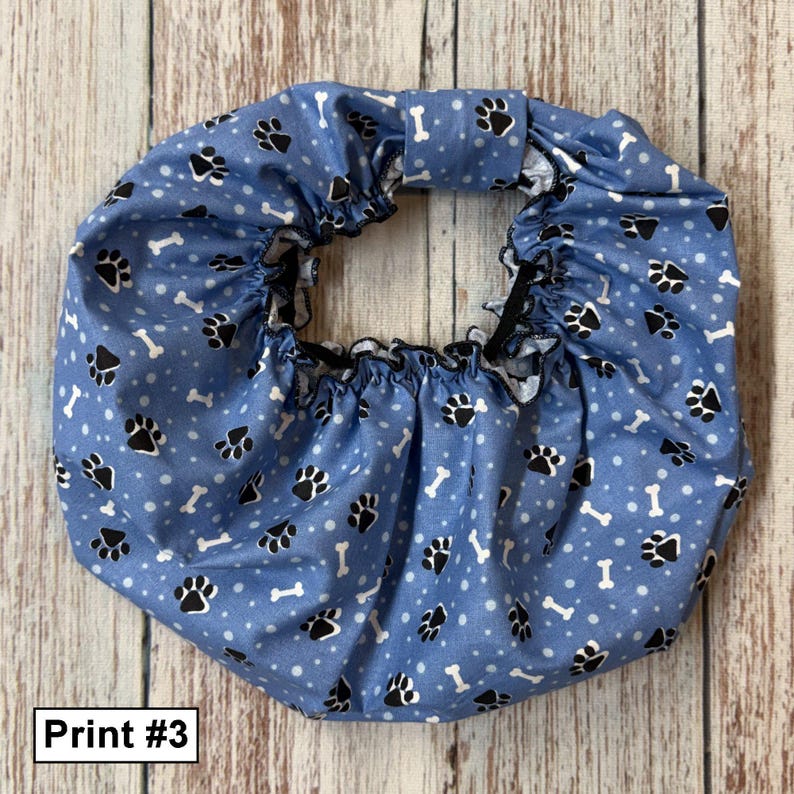 Dog Snood for Cavalier King Charles Spaniel to cover and protect ears while eating. Also fits any long eared dog breed.