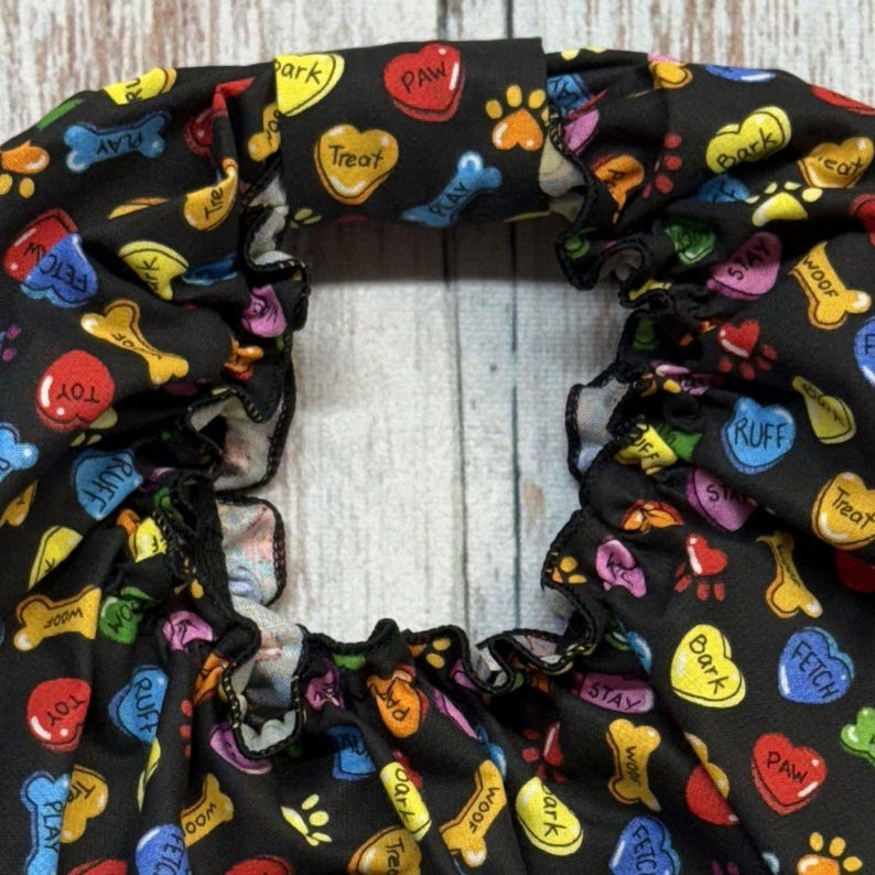 Dog Snood for Cavalier King Charles Spaniel to cover and protect ears while eating. Also fits any long eared dog breed.