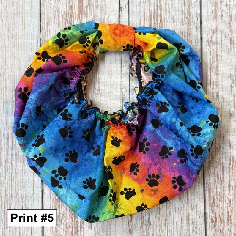 Dog Snood for Cavalier King Charles Spaniel to cover and protect ears while eating. Also fits any long eared dog breed.