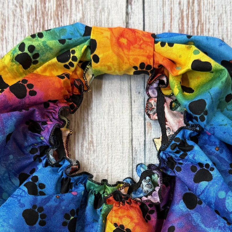 Dog Snood for Cavalier King Charles Spaniel to cover and protect ears while eating. Also fits any long eared dog breed.