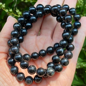 Arfvedsonite Bracelet, 8mm, 7in, Inution, Emotional Healing, Transformation