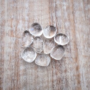Clear Quartz Stone, High Quality Tumbled Quartz Crystal, Polished Clear Quartz, Master Healer, Healing Crystals image 6