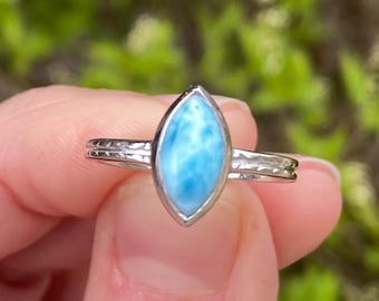 Anello in larimar, taglia 6, argento sterling, esattamente come in foto.