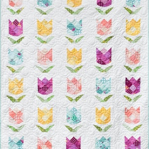 Booklet, Modern, New Spring Quilt Pattern in 3 sizes, sweet ,fast, simple curved piecing, precut friendly, Baby, Girl's room