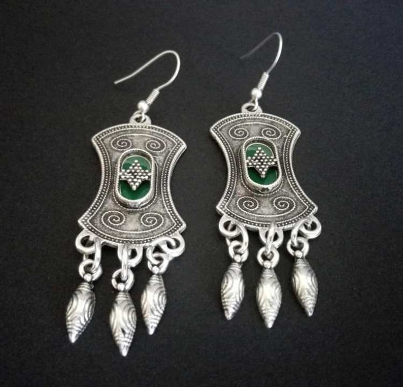 Orecchini lampadari etnici placcati in argento, orecchini smaltati verdi Boho, gioielli marocchini immagine 2