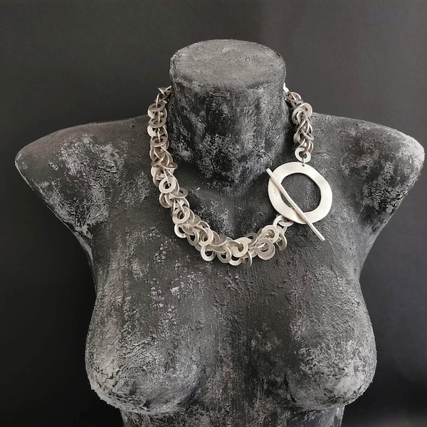 Collier audacieux en métal argenté, grand collier en chaîne à fermoir mousqueton, collier glam rock à grosses chaînes, bijoux contemporains uniques