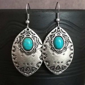 Etnisch antiek verzilverde hangoorbellen, turquoise tribal oorbellen, boho-sieraden