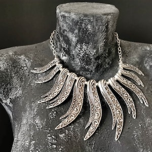 Boho Silver Plated Fringe Charm Statement Necklace, Antique Silver Bohemian Chunky Bib Necklace, Ethnic Jewelry