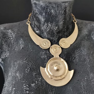 Etnische antieke mat vergulde dikke gedurfde ketting, boho-ketting grote hanger, boho-sieraden