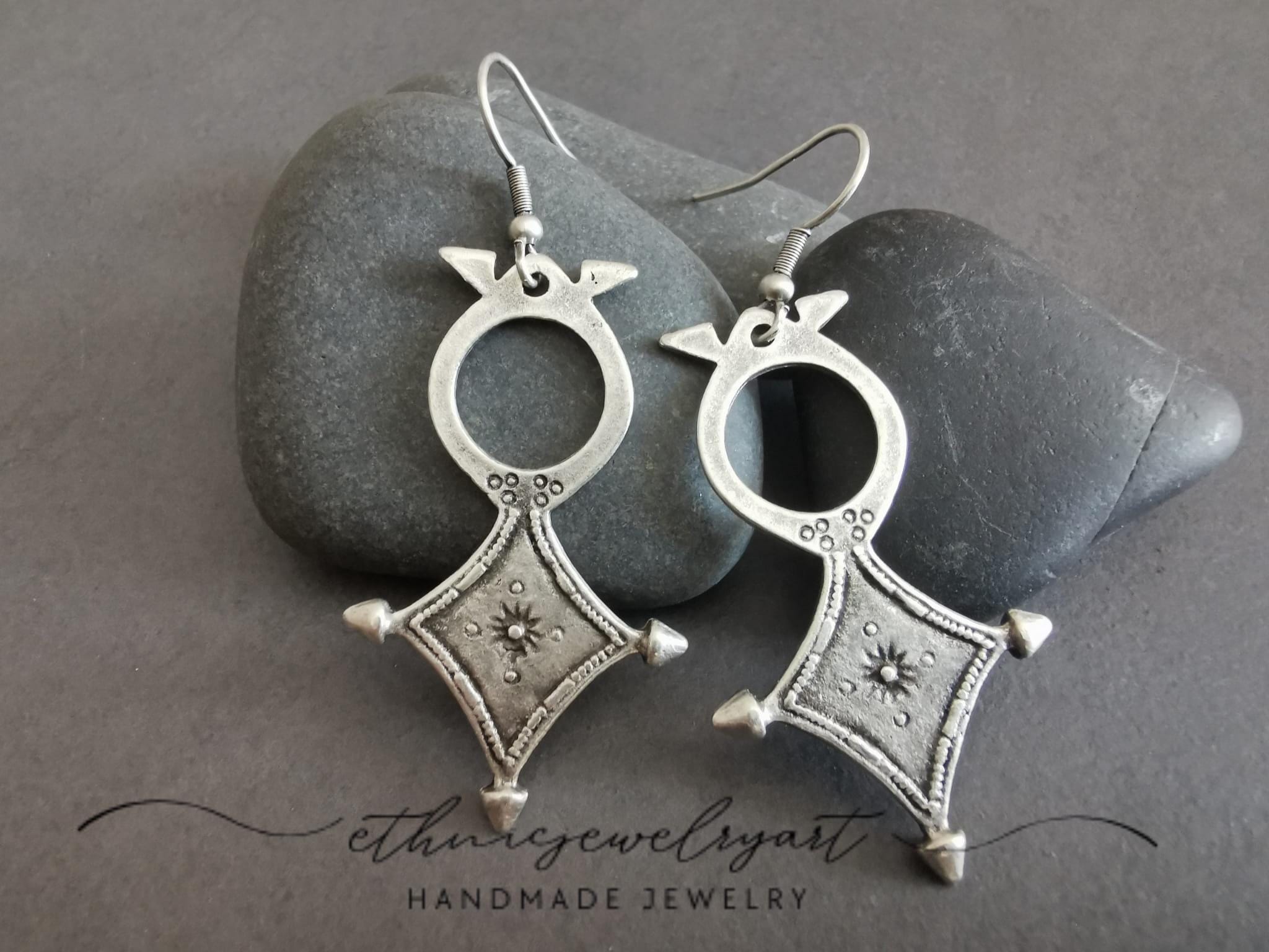 Orecchini Bali In Argento 25mm X 1.5mm Con Palline E Filigrane - Foto 3