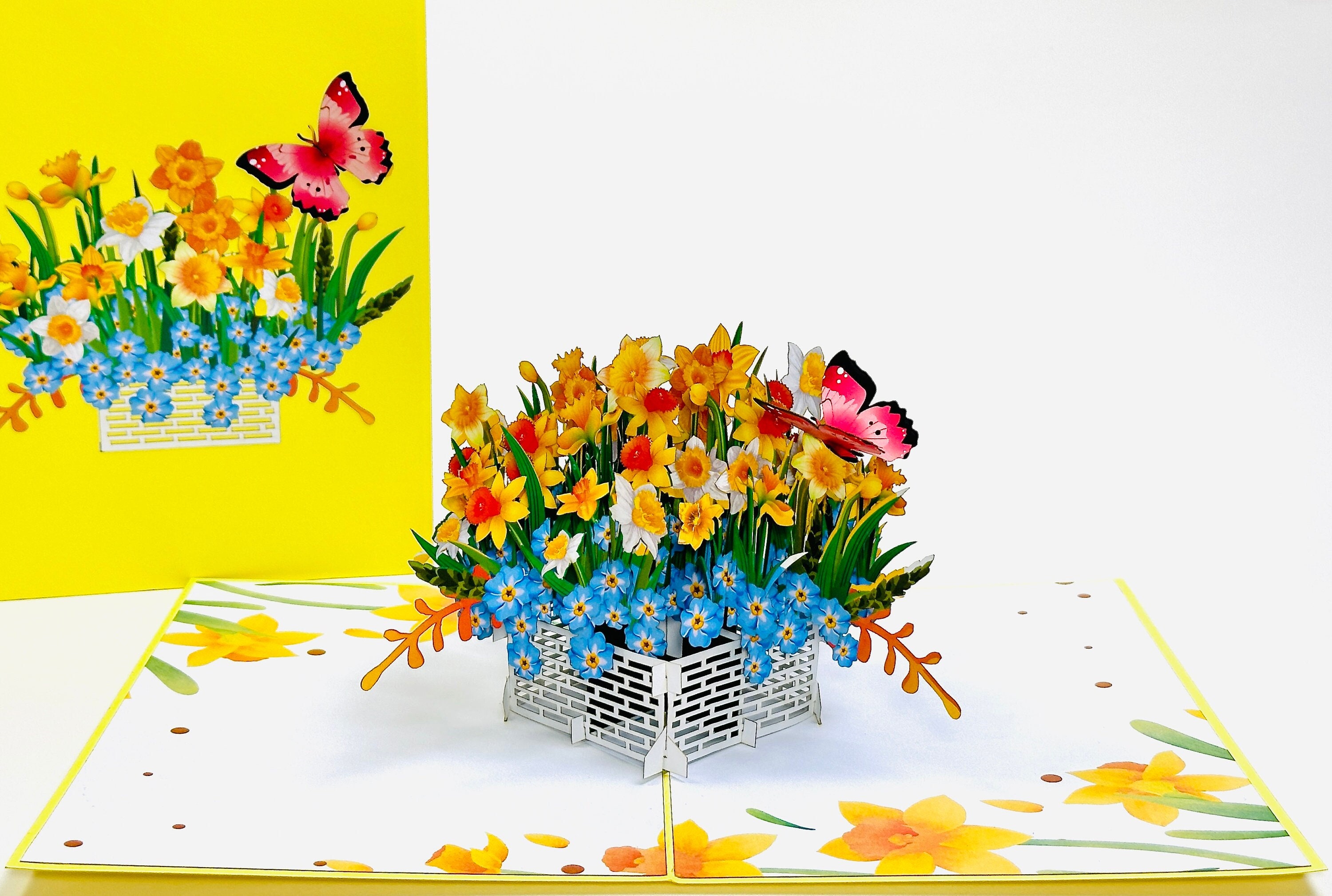 3D Daffodil & Butterfly Pop-Up Card - Suitable for Mother’s Day, Birthday, Valentine’s Day, Thank You, Get Well, Good Luck, Congratulations