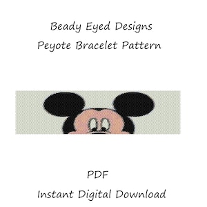 Pode incluir: Um padrão de pulseira de ponto peyote imprimível em PDF com o Mickey Mouse. O padrão mostra um close-up do rosto do Mickey Mouse com suas orelhas características e seus grandes olhos.