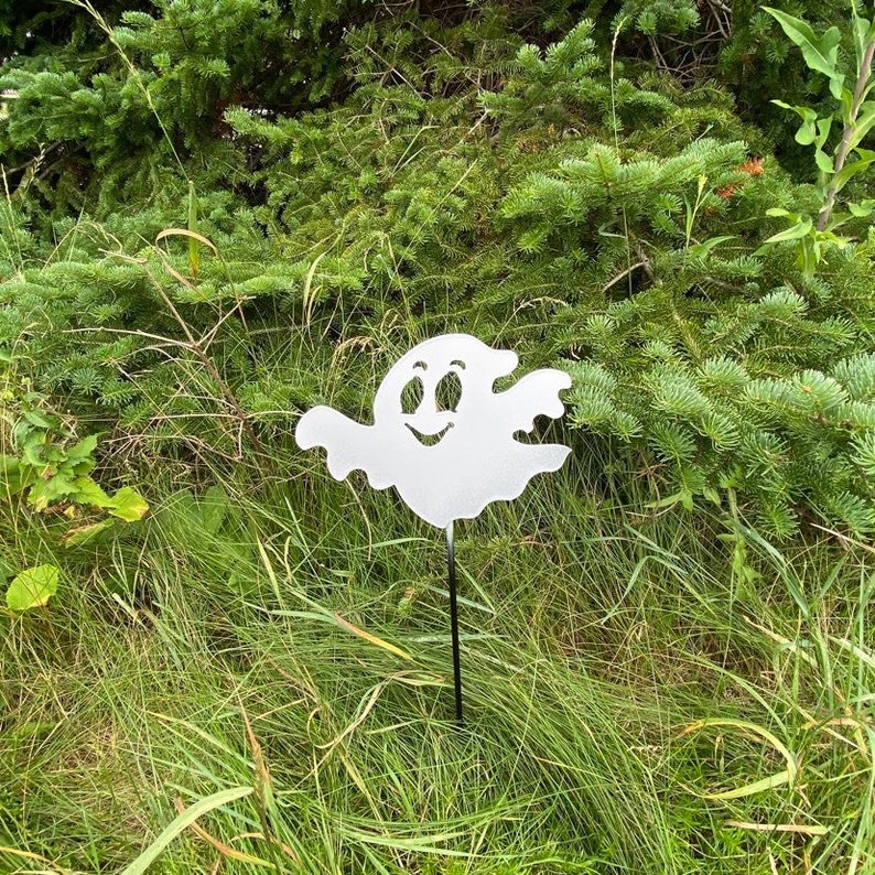 Ghost Yard Stake
 Metal GHOST Yard Stake Garden Stake Halloween Yard Decor