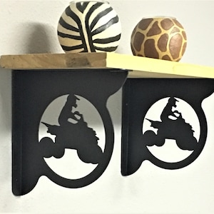 Soportes decorativos para estantes con diseño de cuatrimoto (juego de 2), decoración de deportes de motor, temática de cuatrimotos, estantes únicos, estante decorativo, soporte de esquina, ATV