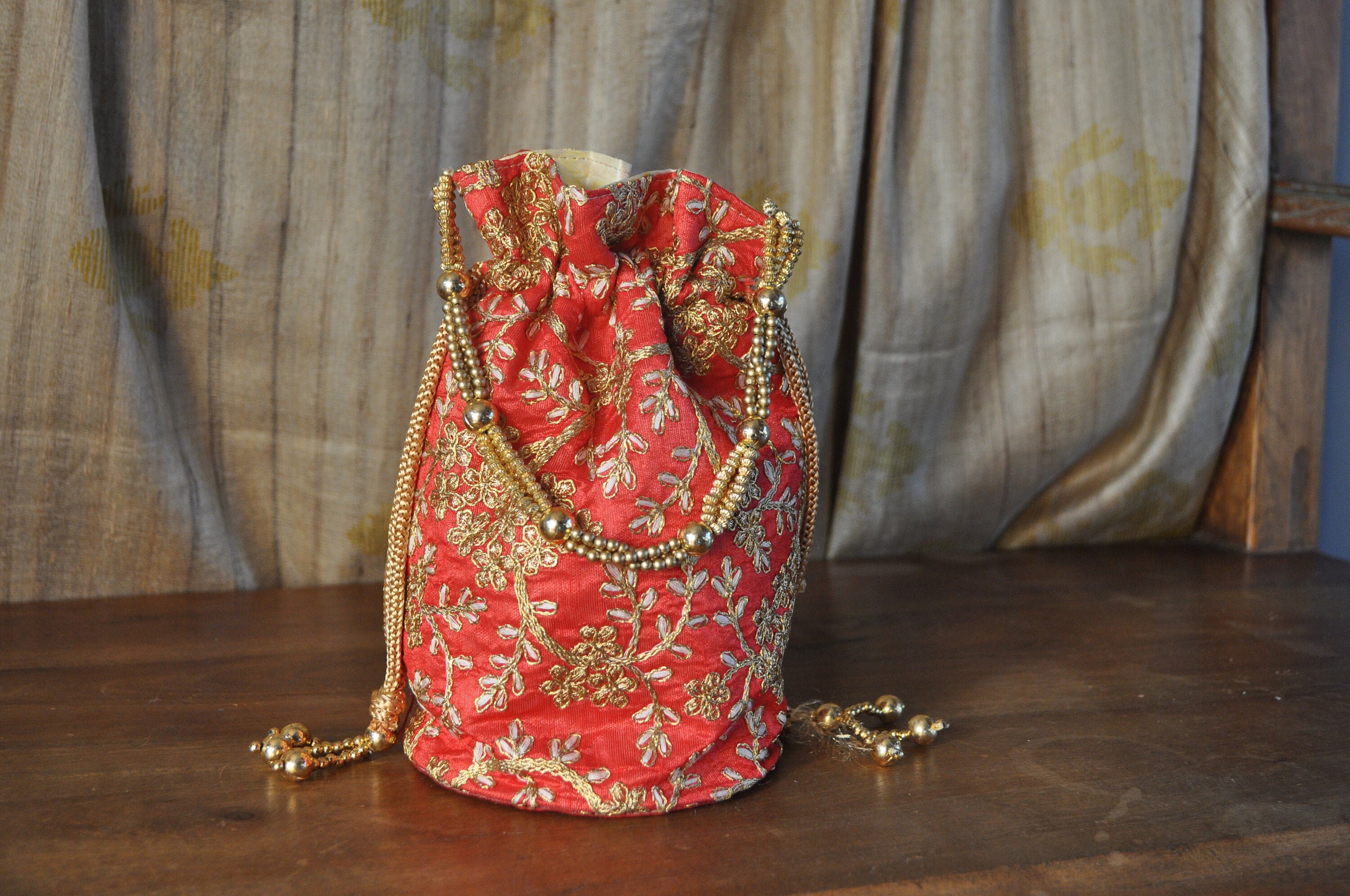 6 Indian Wedding Favor Bags Red Saree Gift Bags Indian Etsy