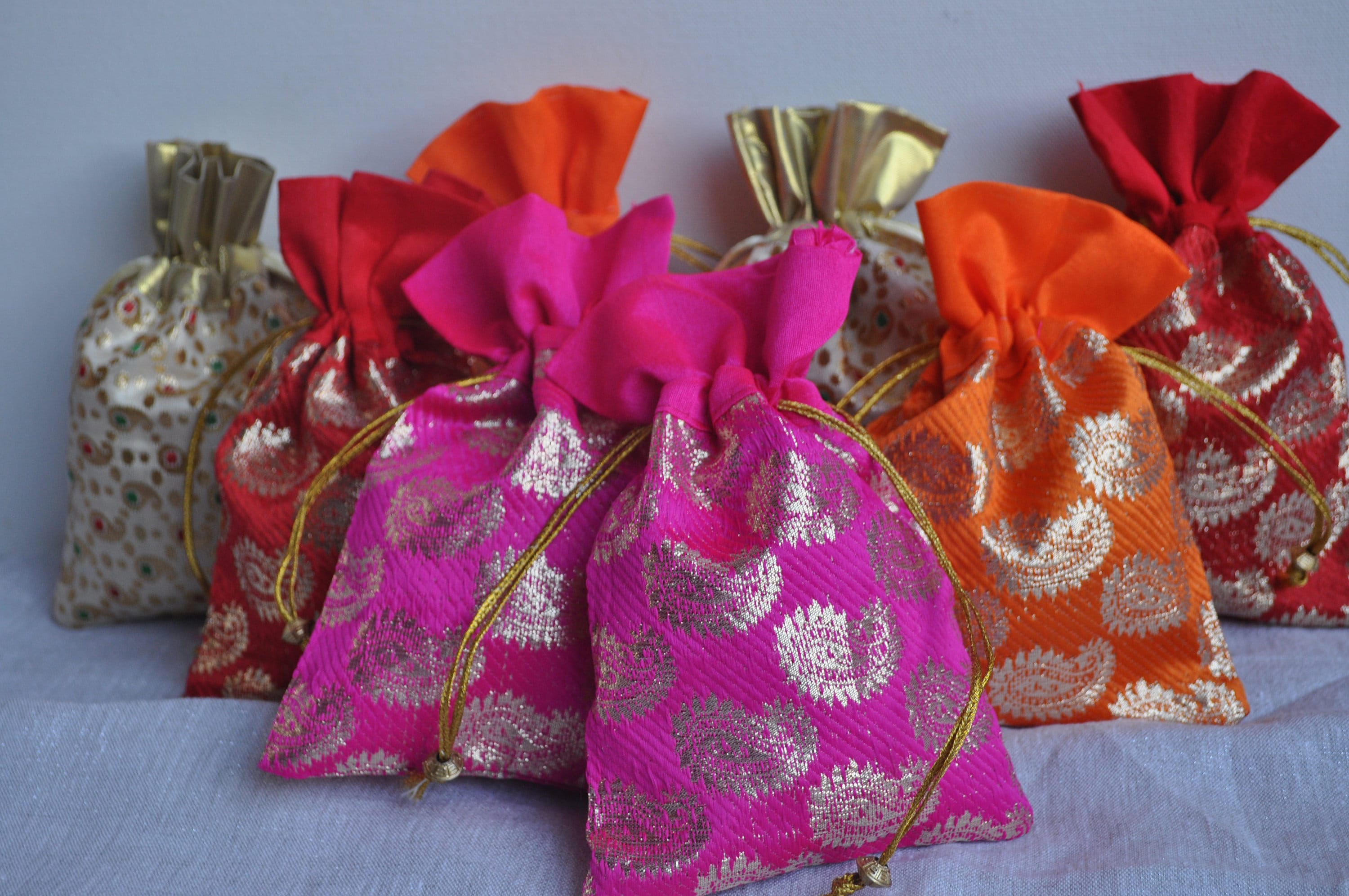 Bollywood Party Gift Bag, House Warming Gift, Candy Favor Bag, Baby Shower, Sweet 16, Henna Night, Diwali, Eid, Haldi, Puja, Gift Under 5 - Etsy