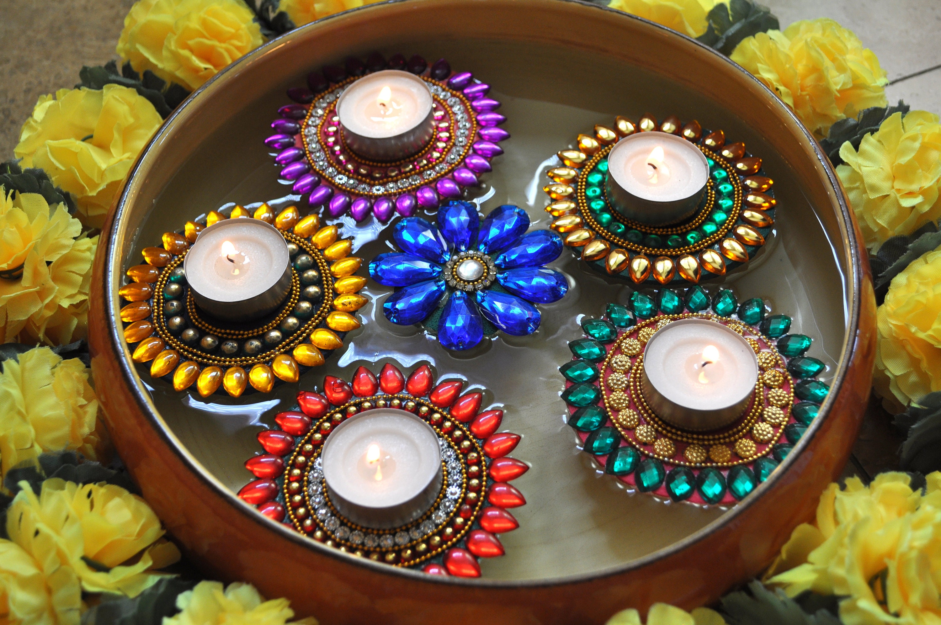 Metal Diya With Pearls, Diwali Decor, Indian Wedding Favors, Indian  Tealight Holder, Diwali Gifts, Diwali Decoration, Tealight Candle Stand 