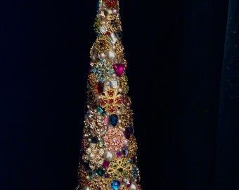 17 inch multi jeweled cone
