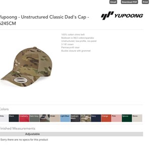 Puede incluir: Una gorra Yupoong 6245CM no estructurada con patr&oacute;n de camuflaje multicam. Este modelo de perfil bajo y seis paneles cuenta con una visera Permacurv, una corona de 8 cm y un cierre de hebilla ajustable con un ojal met&aacute;lico en la parte trasera.