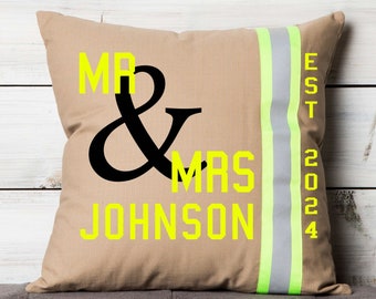 Almohada de boda personalizada de bombero con apellido y fecha