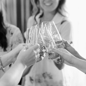 Bridesmaid Champagne Glasses - Stemless Champagne Flutes Personalized Stemless Champagne Glasses - Bride Champagne Glasses bild 4