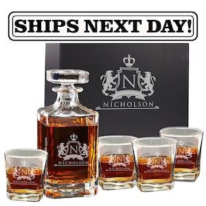 Personalized Whiskey Decanter - Personalized Decanter - Engraved Decanter Whiskey Decanter - Housewarming Gift - Groomsman Gift