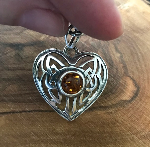 BALTIC HONEY or GREEN AMBER /& STERLING SILVER HALF MOON PENDANT