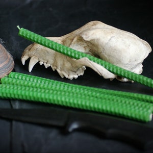 Set of 5 Green Beeswax Spell Candles: Ritual Ceremony Tools