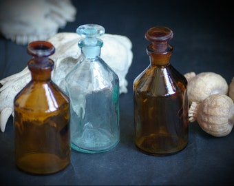Vintage Brown Glass Apothecary Bottle: Small Witch Altar Jar