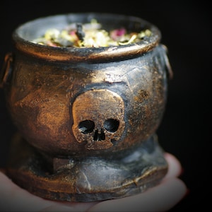 Spell candles, witchcraft candle, beeswax candle, skull cauldron, witchcraft supply, witch ritual candle, protection against evil forces