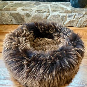 Natural Sheepskin dog bed, Brown sheepskin pet bed, fur animal bed, Comfortable pet bed, Cute bed for dogs and cats, Fur pet bed