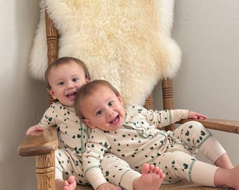 Alfombra de piel de oveja para bebés / Tapete suave de piel de oveja para cunas, siestas y juegos / Almohadilla hipoalergénica de piel de cordero / Regalo perfecto para baby shower